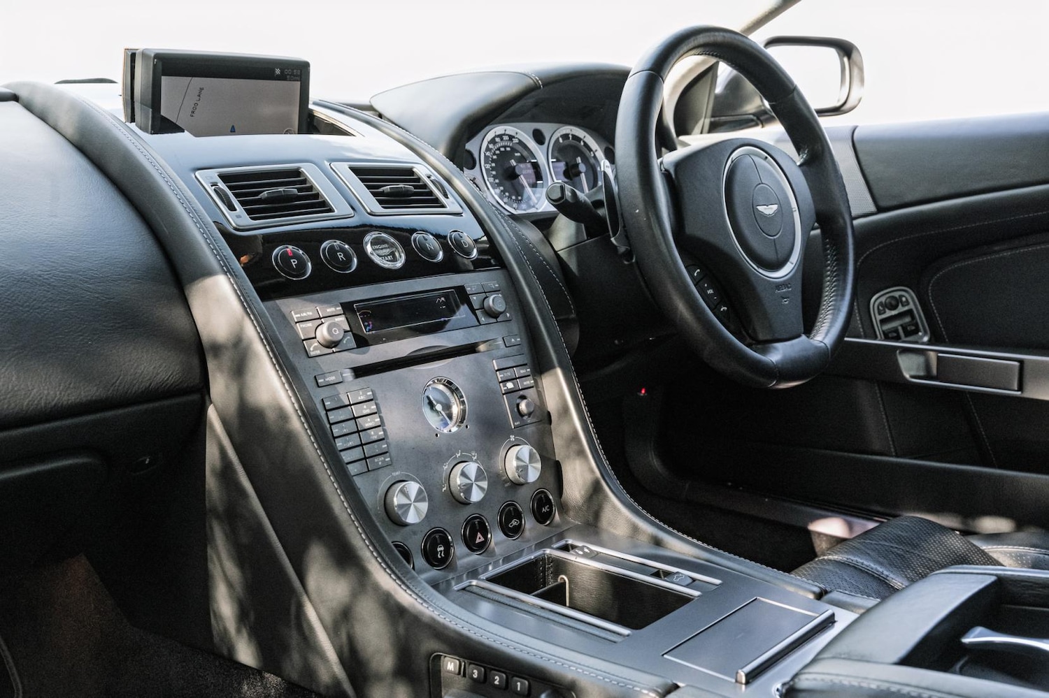 Used Aston Martin DB9 2008 for sale - 77891847: Photo 47