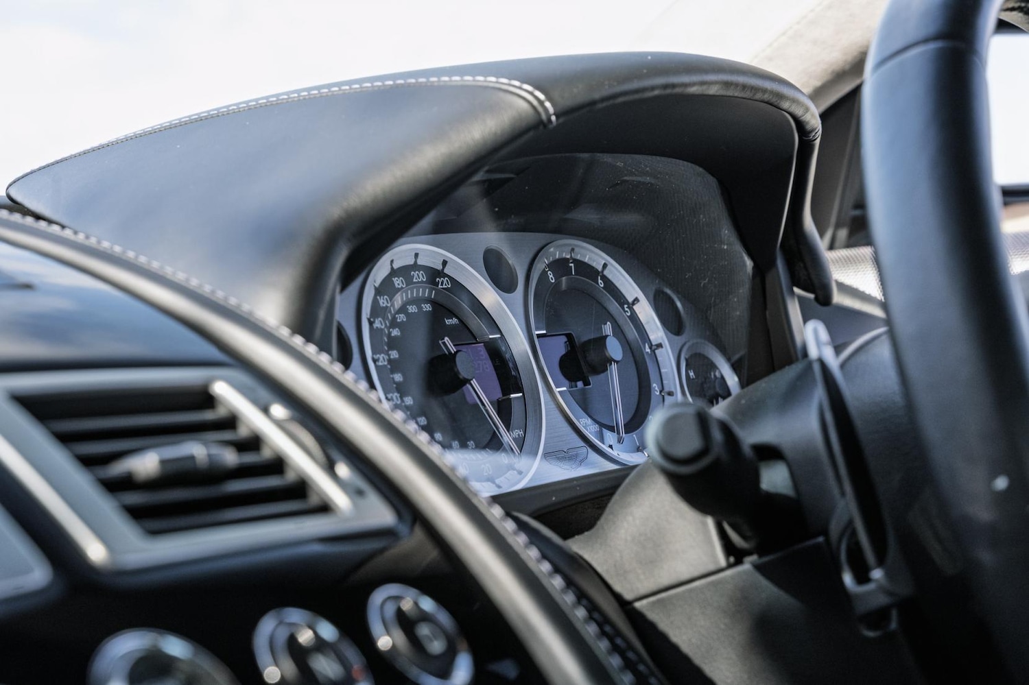 Used Aston Martin DB9 2008 for sale - 77891847: Photo 58