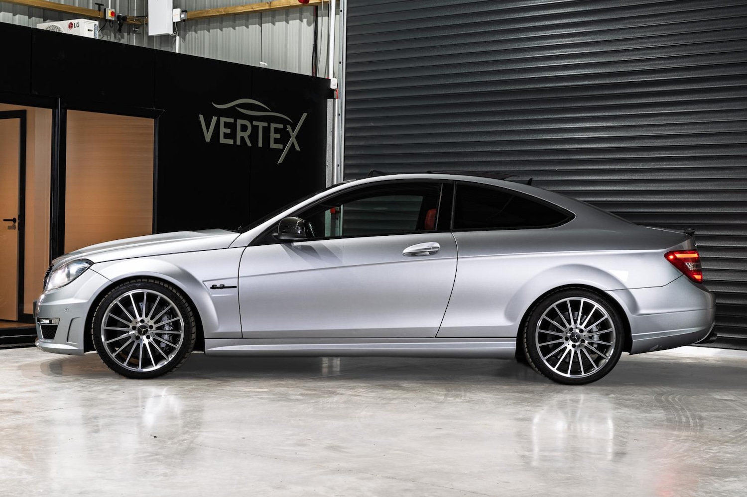 Used Mercedes-Benz C Class 2013 for sale - 76534332: Photo 2