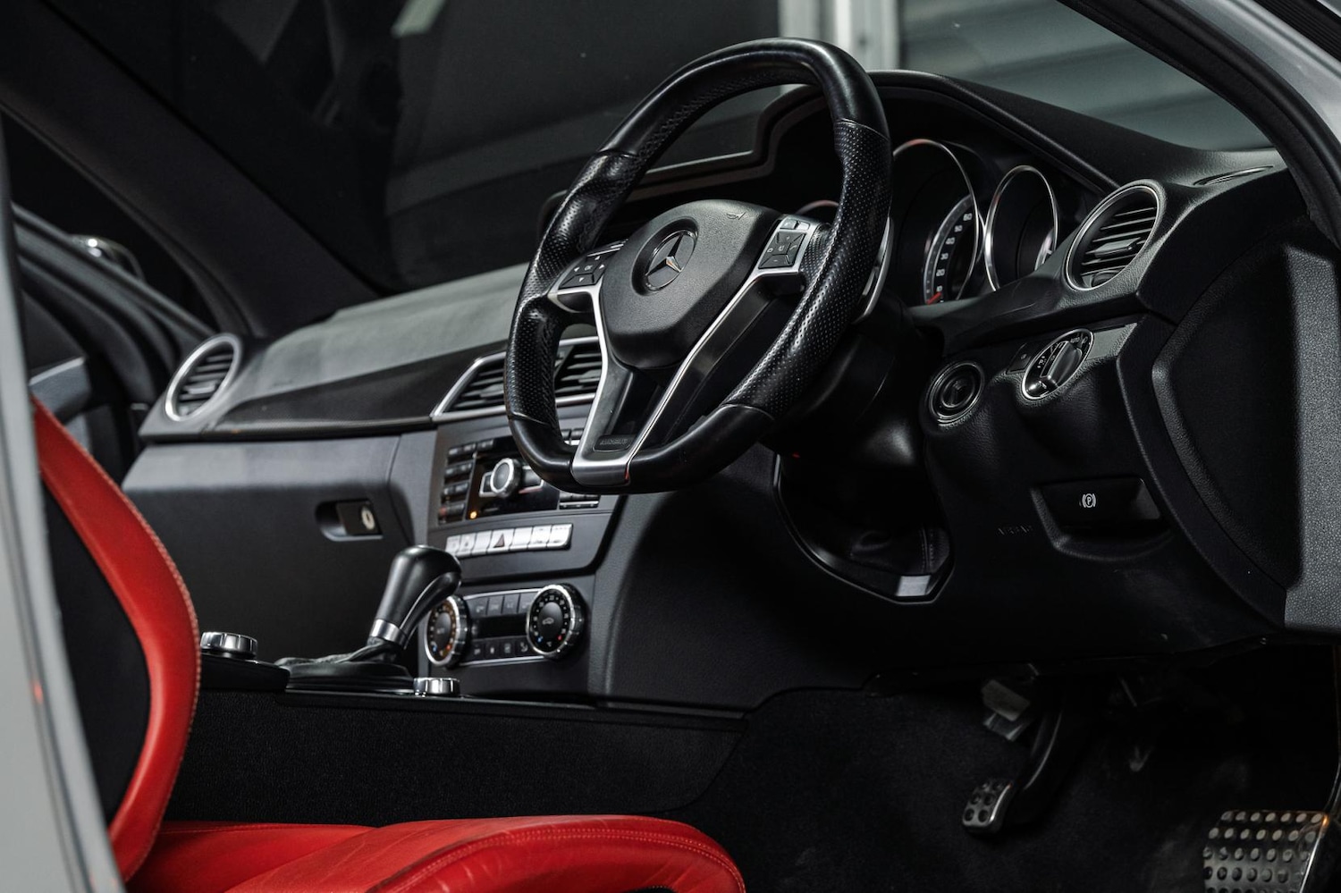 Used Mercedes-Benz C Class 2013 for sale - 76534332: Photo 44