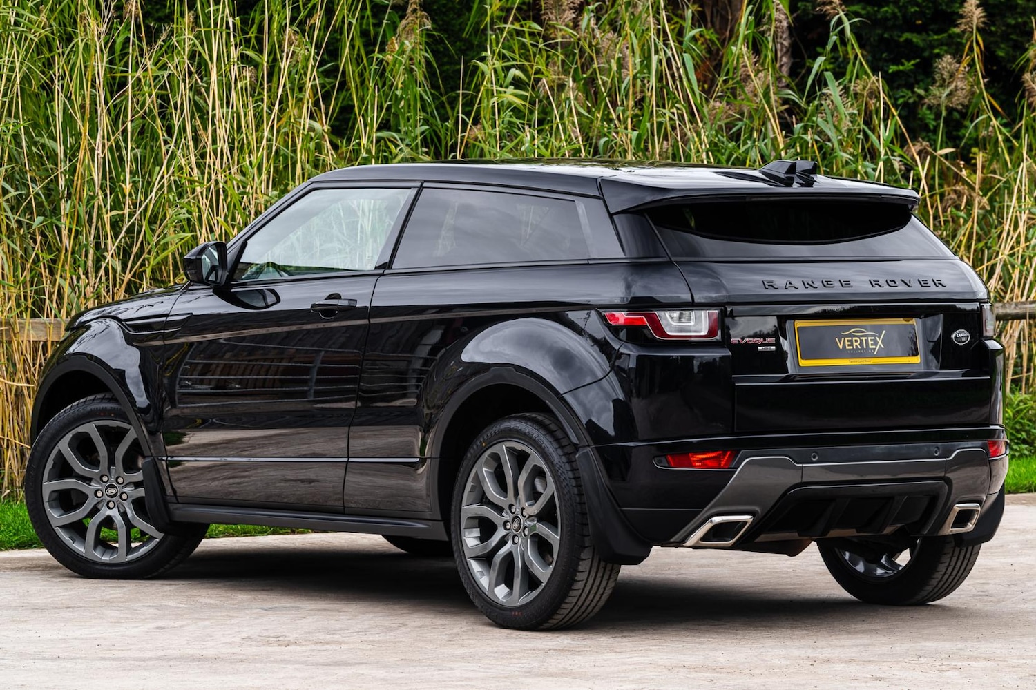 Used Land Rover Range Rover Evoque 2017 for sale - 76367271: Photo 2