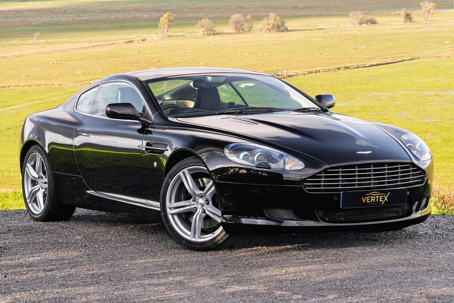 Used Aston Martin DB9 2008 for sale - 77170704: Photo 4