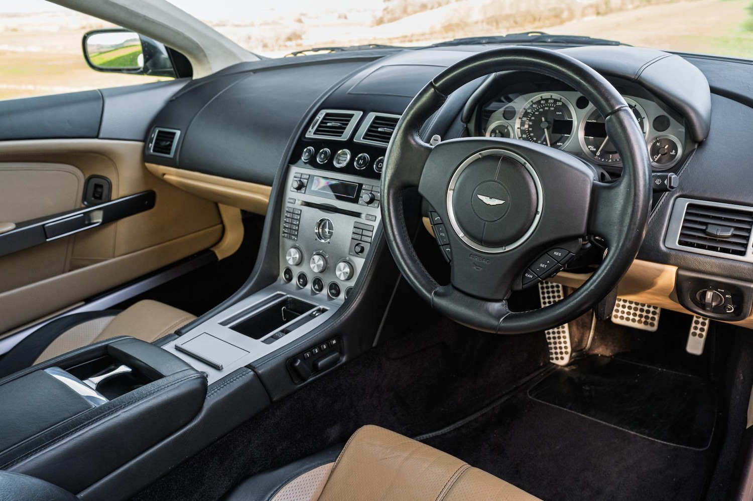 Used Aston Martin DB9 2008 for sale - 77170704: Photo 42