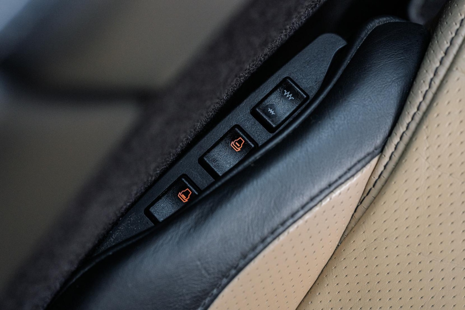 Used Aston Martin DB9 2008 for sale - 77170704: Photo 46