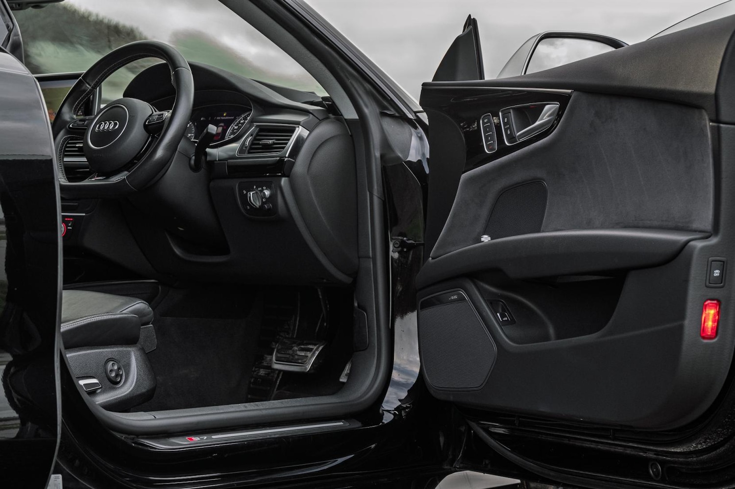 Used Audi A7 2017 for sale - 76922301: Photo 40