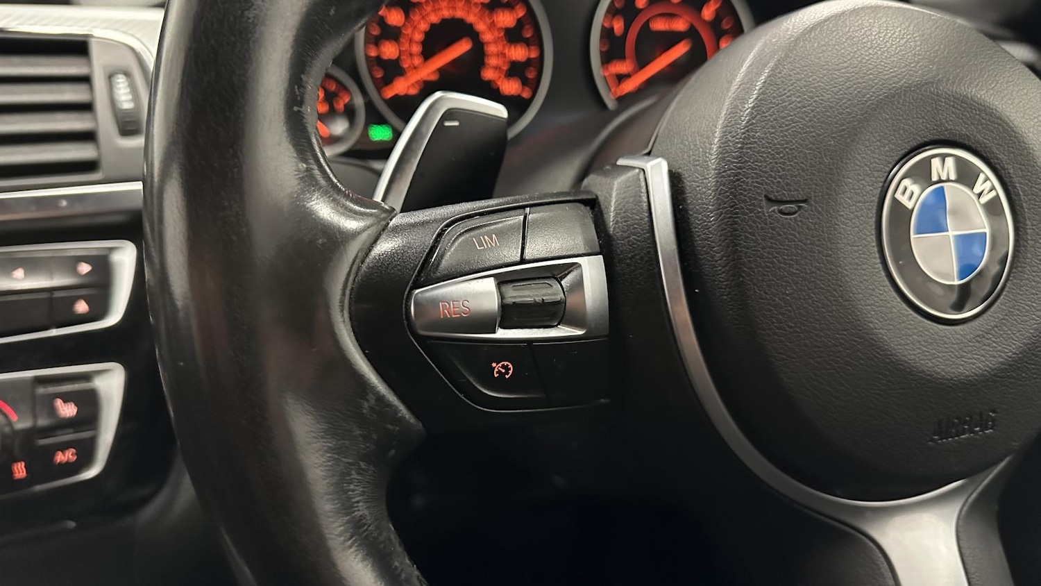 Used BMW 3 Series 2017 for sale - 77107944: Photo 26