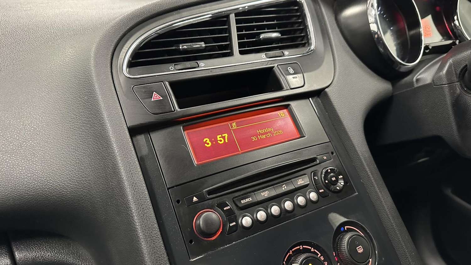 Used Peugeot 5008 2016 for sale - 78128930: Photo 14