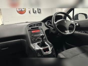 Used Peugeot 5008 2016 for sale - 78128930: Photo