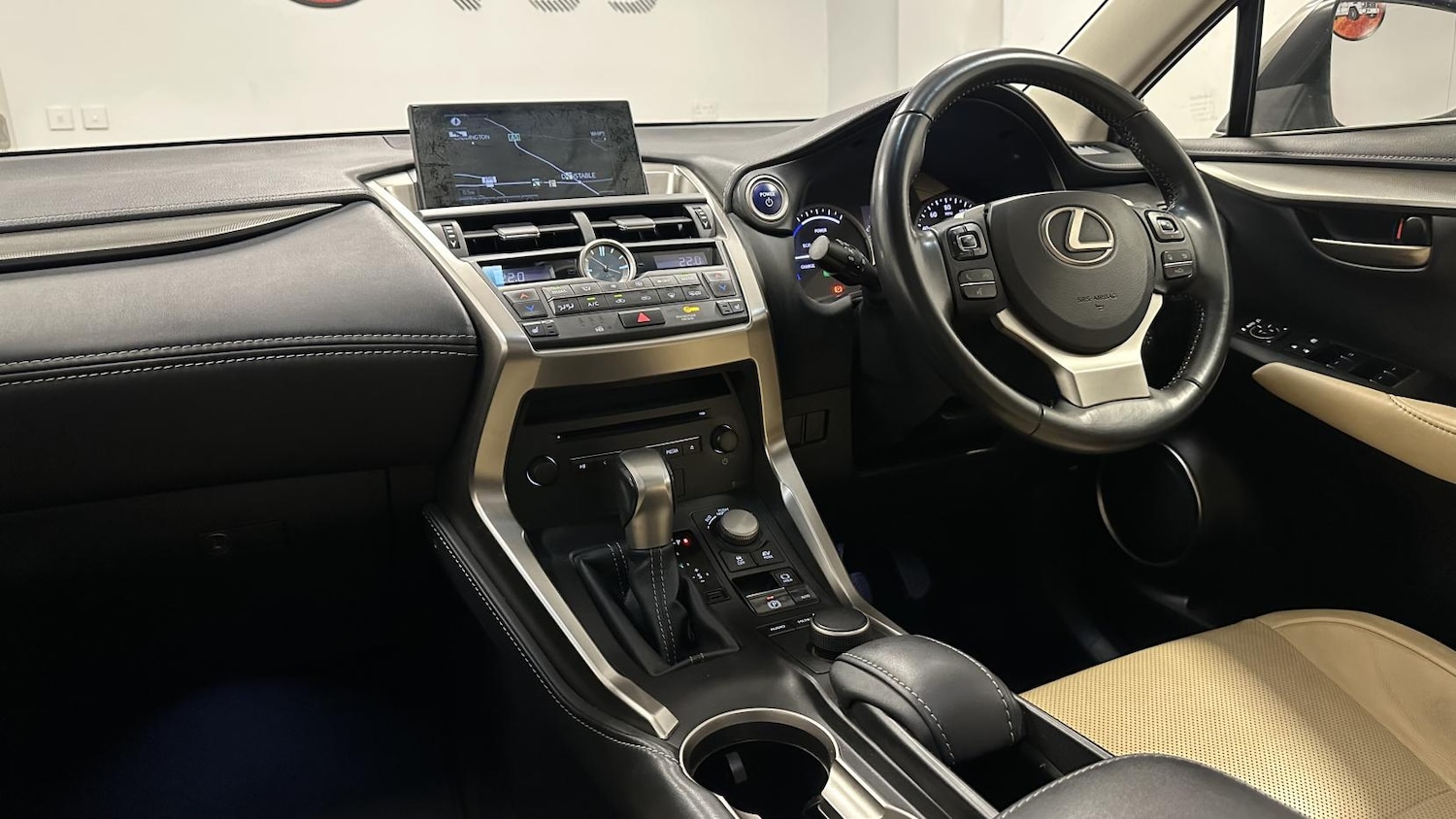 Used Lexus NX 2015 for sale - 77721795: Photo 2