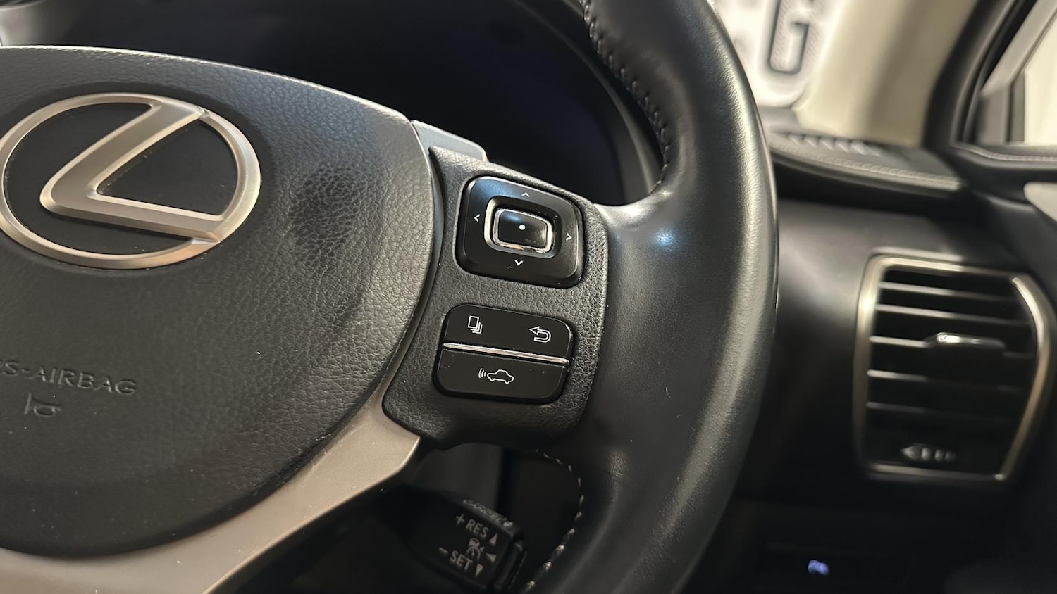 Used Lexus NX 2015 for sale - 77721795: Photo 23