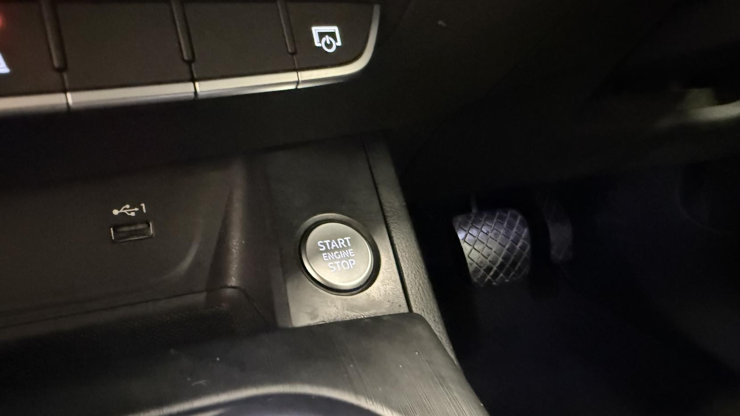 Used Audi A4 2019 for sale - 77782169: Photo 38