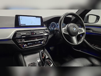 Used BMW 5 Series 2017 for sale - 77109969: Photo