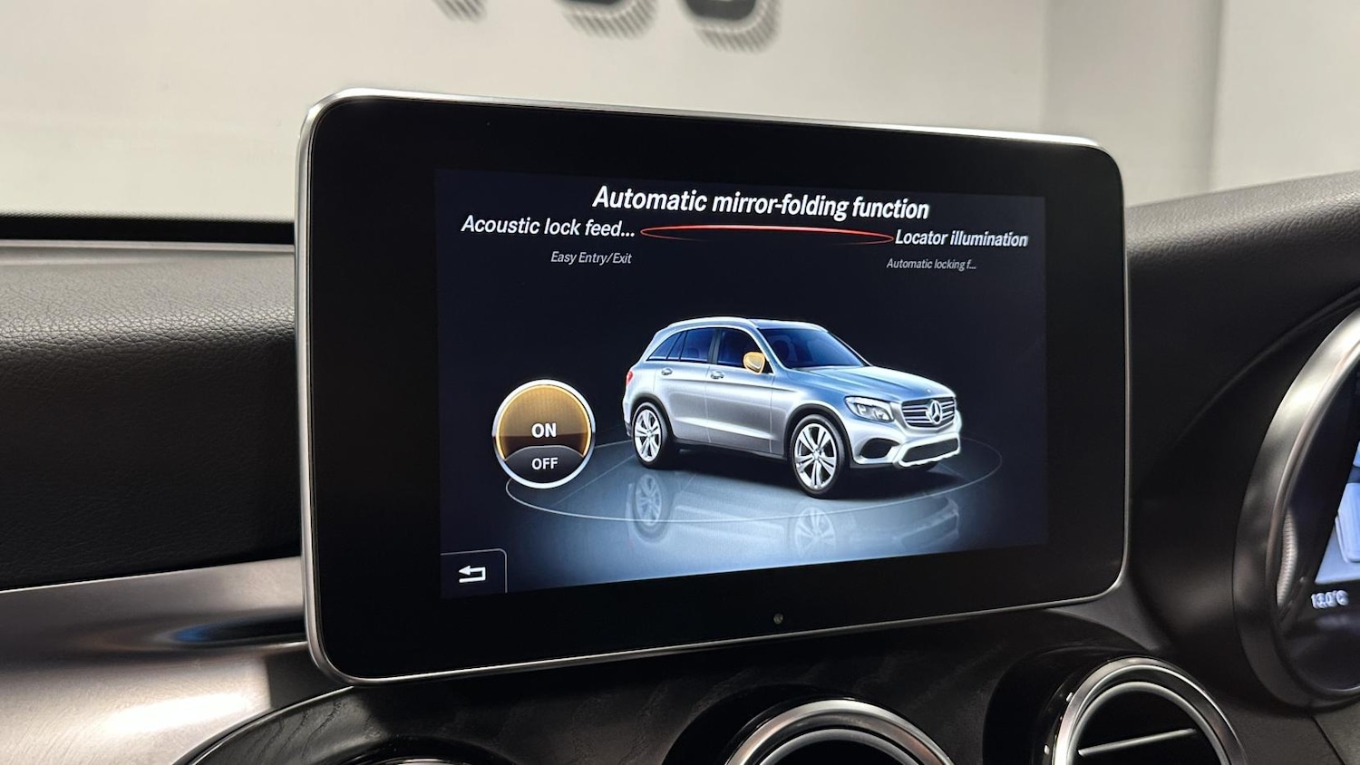 Used Mercedes-Benz GLC 2018 for sale - 77393599: Photo 28