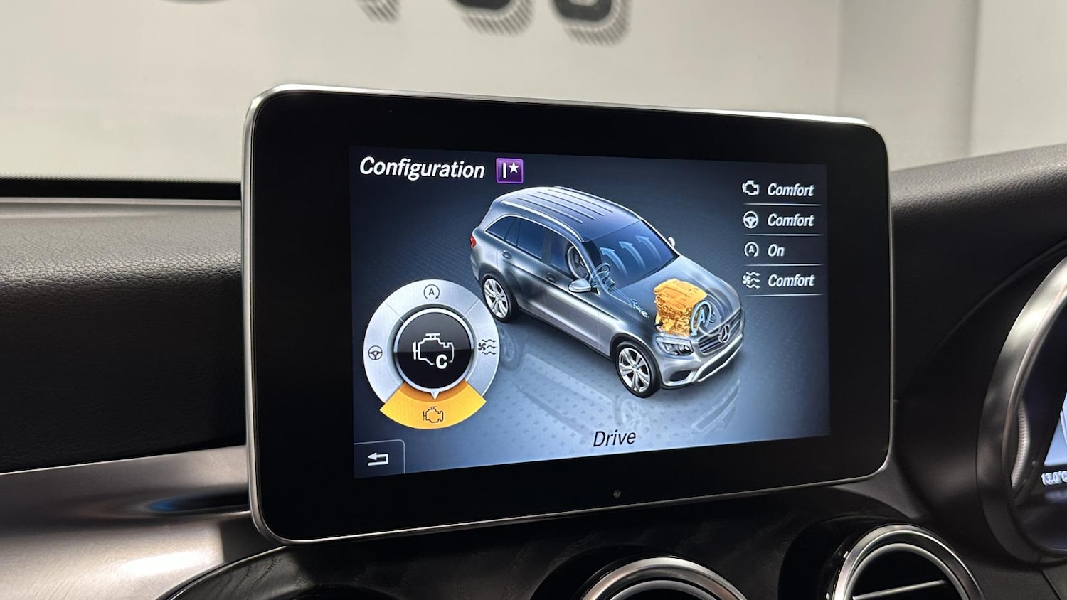 Used Mercedes-Benz GLC 2018 for sale - 77393599: Photo 31