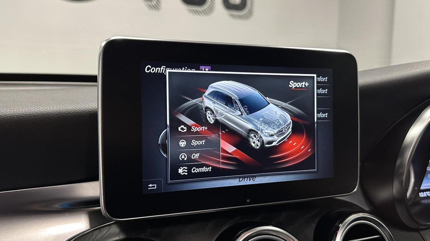 Used Mercedes-Benz GLC 2018 for sale - 77393599: Photo 32