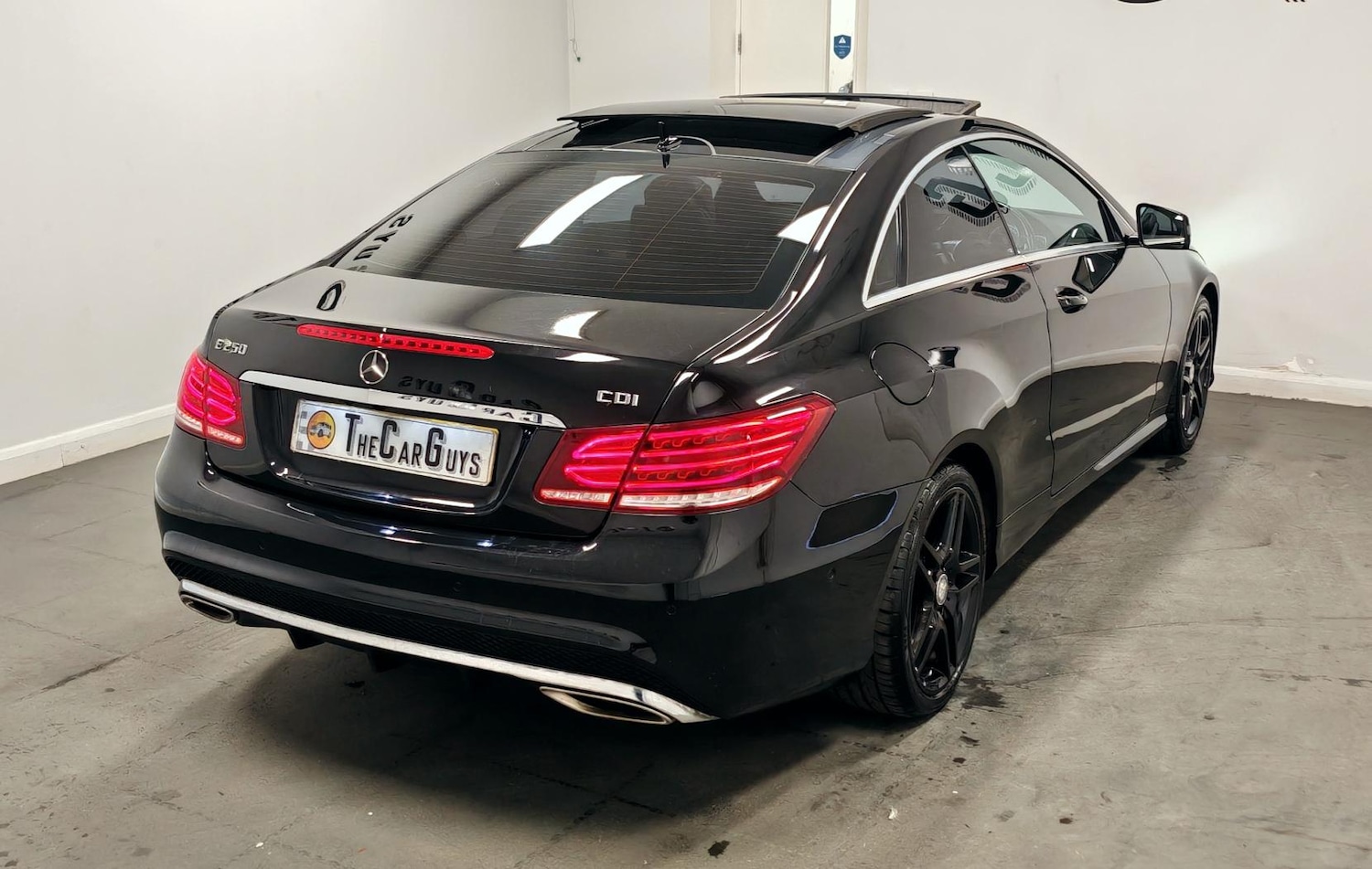 Used Mercedes-Benz E Class 2015 for sale - 77938610: Photo 27