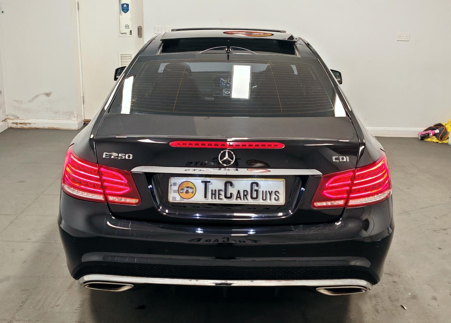 Used Mercedes-Benz E Class 2015 for sale - 77938610: Photo 28