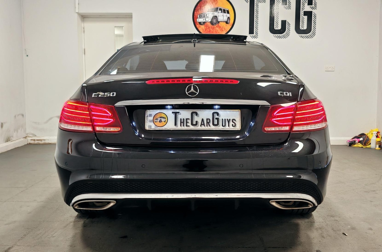 Used Mercedes-Benz E Class 2015 for sale - 77938610: Photo 29