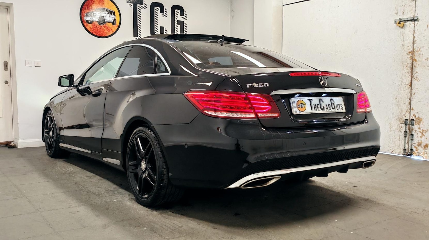 Used Mercedes-Benz E Class 2015 for sale - 77938610: Photo 30