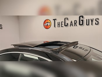 Used Mercedes-Benz E Class 2015 for sale - 77938610: Photo