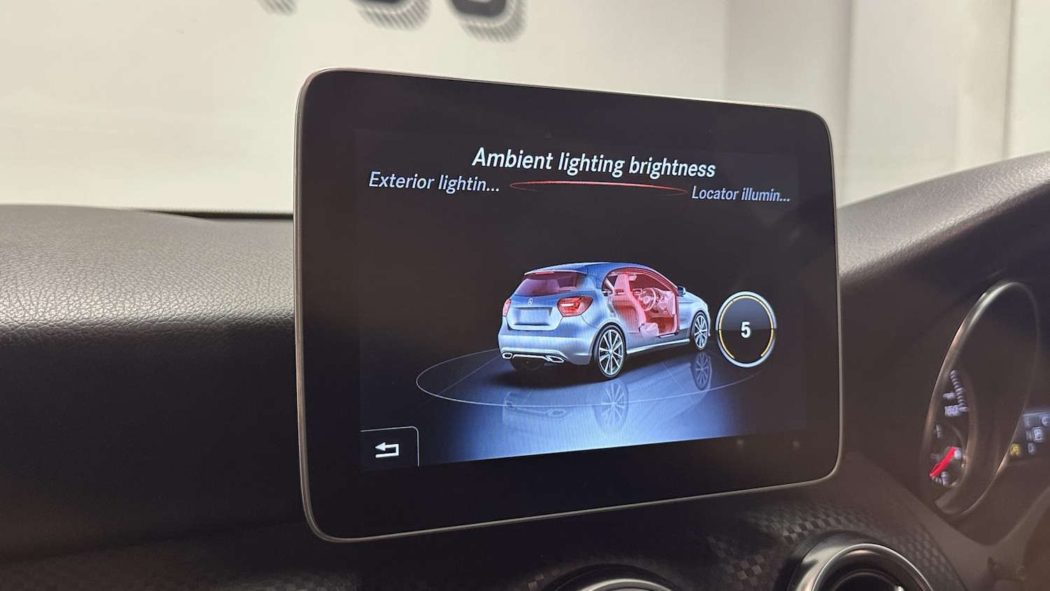 Used Mercedes-Benz A-Class 2018 for sale - 77848267: Photo 32