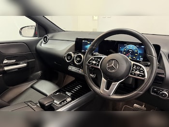 Used Mercedes-Benz B Class 2020 for sale - 77782179: Photo