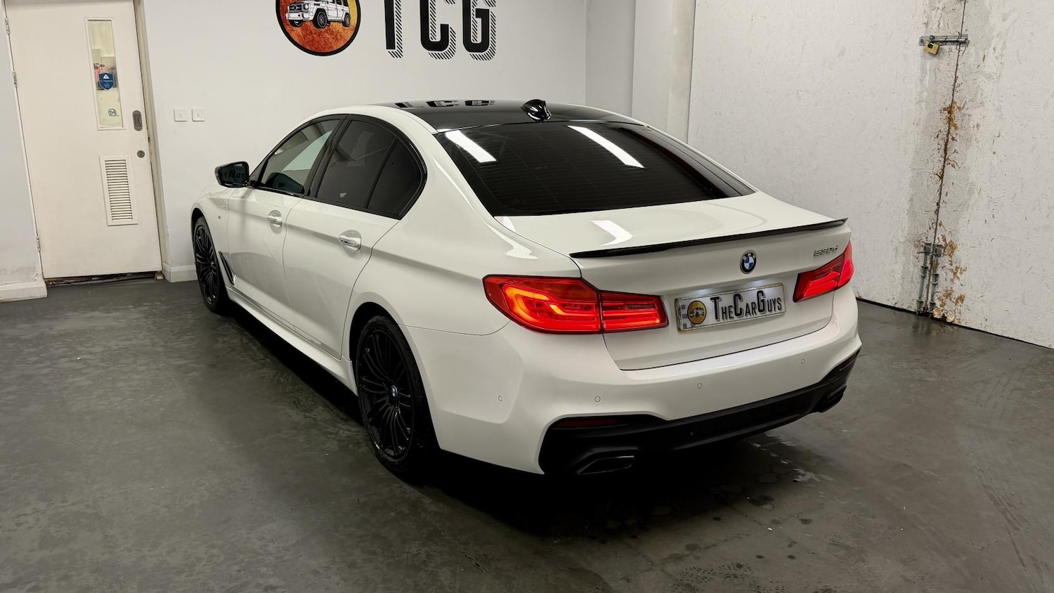 Used BMW 5 Series 2018 for sale - 77277678: Photo 8