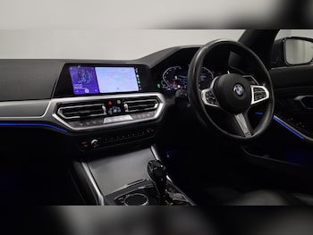 Used BMW 3 Series 2019 for sale - 79538072: Photo