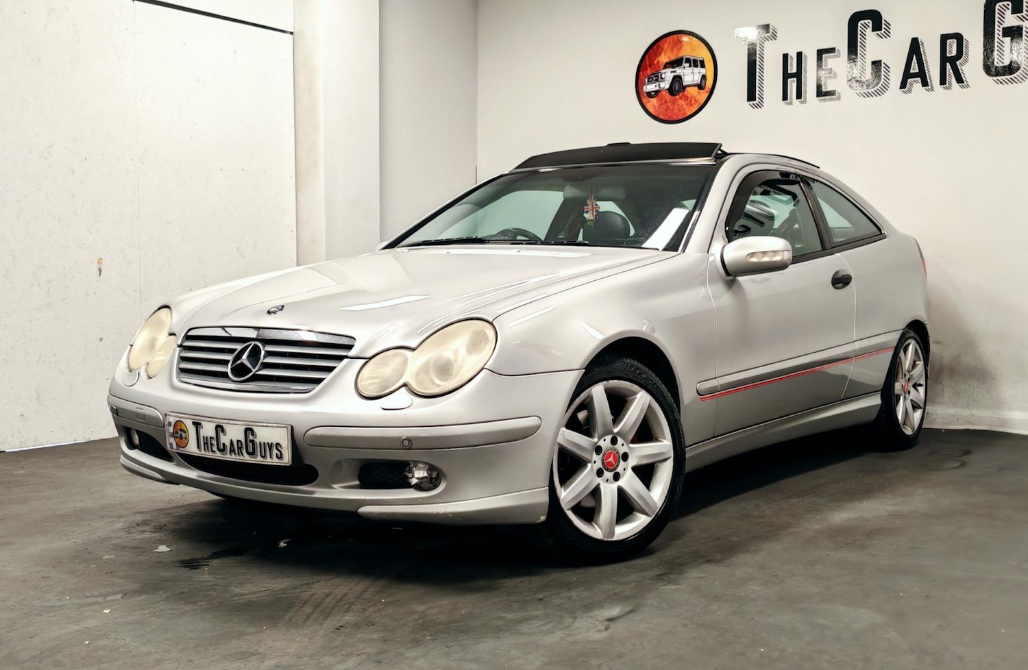 Used Mercedes-Benz C Class 2003 for sale - 77109947: Photo 8
