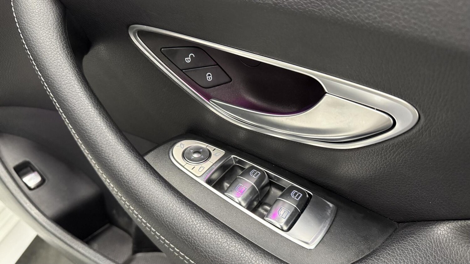 Used Mercedes-Benz E Class 2019 for sale - 77508931: Photo 21