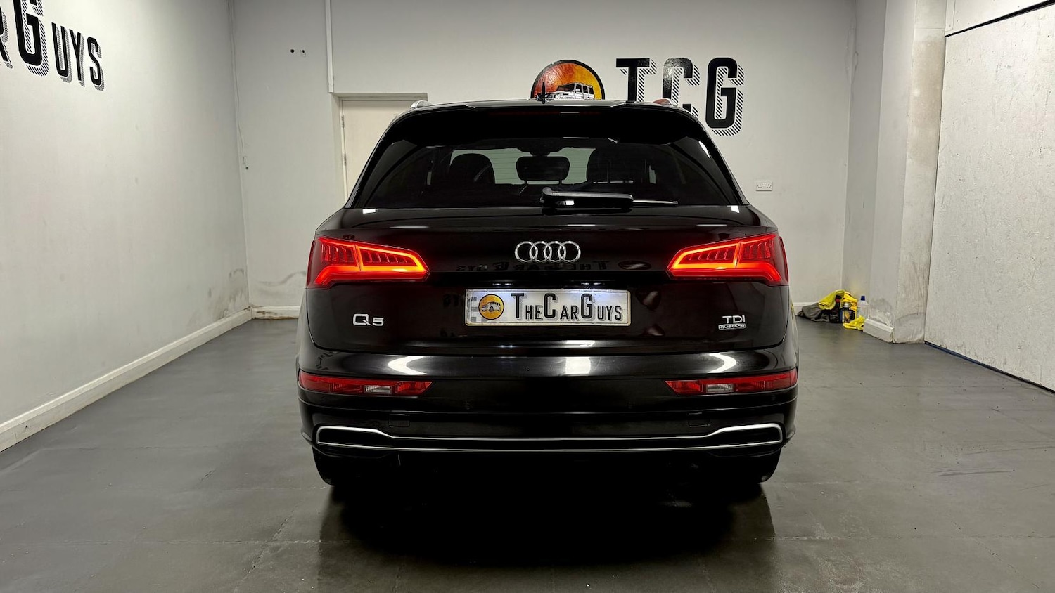 Used Audi Q5 2017 for sale - 77826081: Photo 46