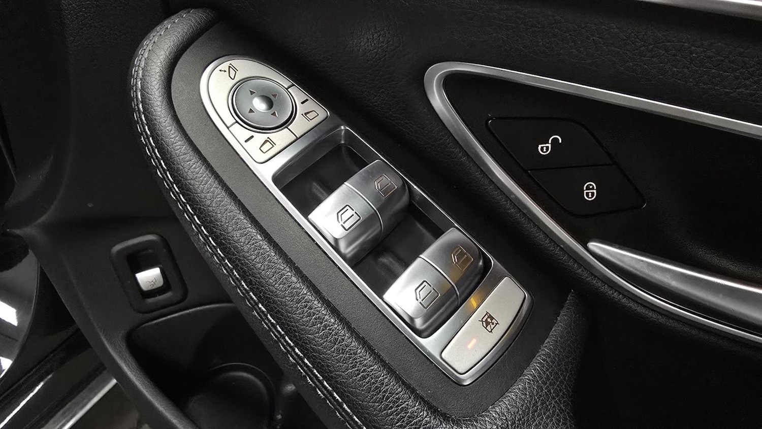 Used Mercedes-Benz C Class 2018 for sale - 77837376: Photo 11