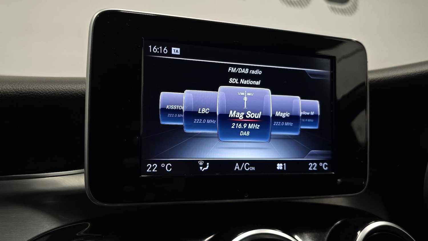 Used Mercedes-Benz C Class 2018 for sale - 77837376: Photo 21