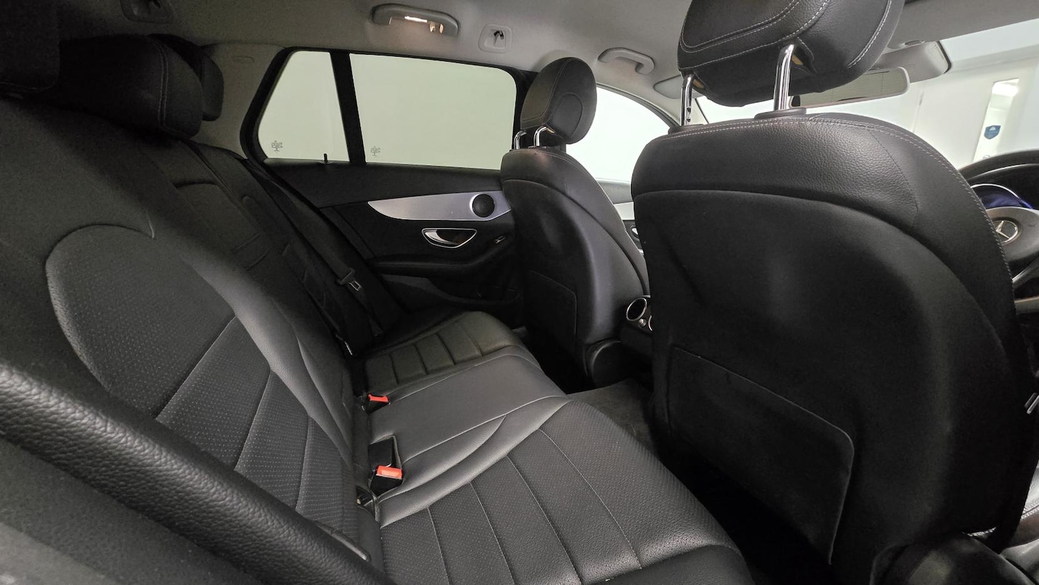 Used Mercedes-Benz C Class 2018 for sale - 77837376: Photo 31