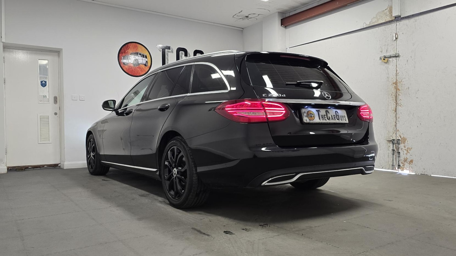 Used Mercedes-Benz C Class 2018 for sale - 77837376: Photo 7