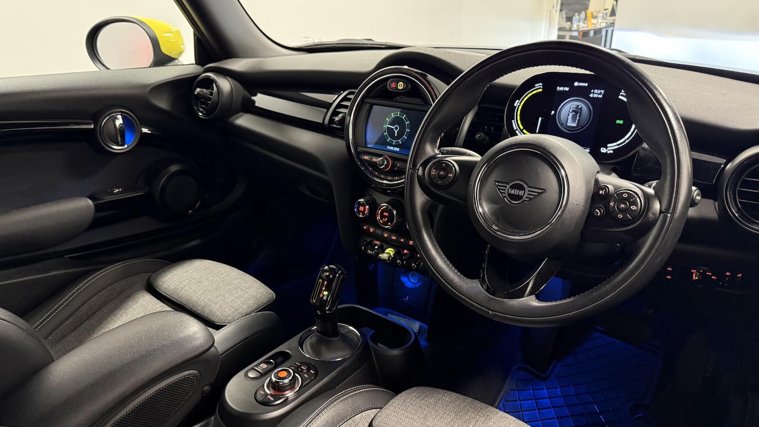 Used MINI Electric Hatch 2020 for sale - 78099757: Photo 11