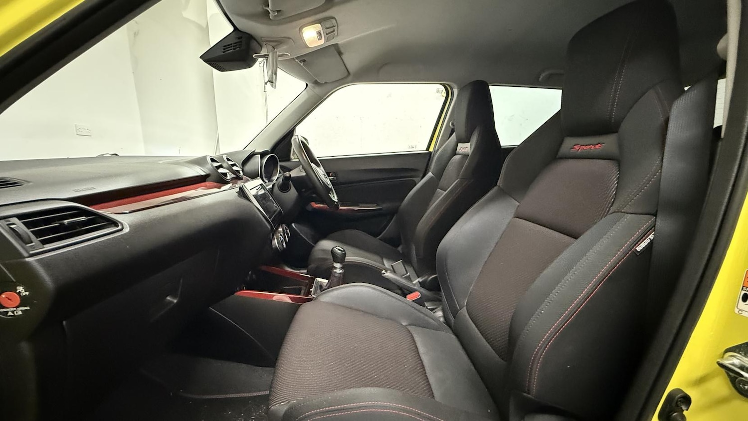 Used Suzuki Swift 2018 for sale - 77109952: Photo 15