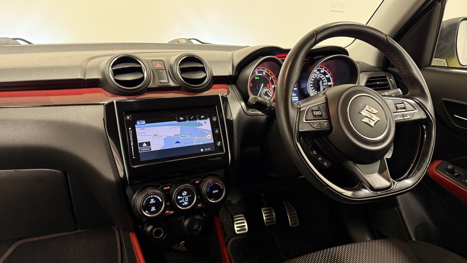 Used Suzuki Swift 2018 for sale - 77109952: Photo 25