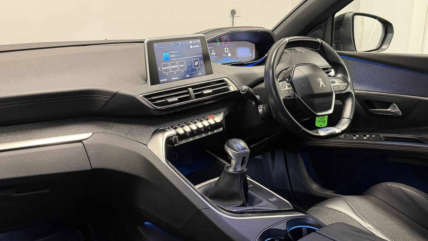 Used Peugeot 5008 2018 for sale - 77237251: Photo 2