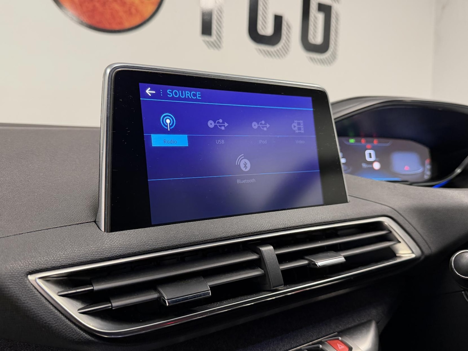 Used Peugeot 5008 2018 for sale - 77237251: Photo 24