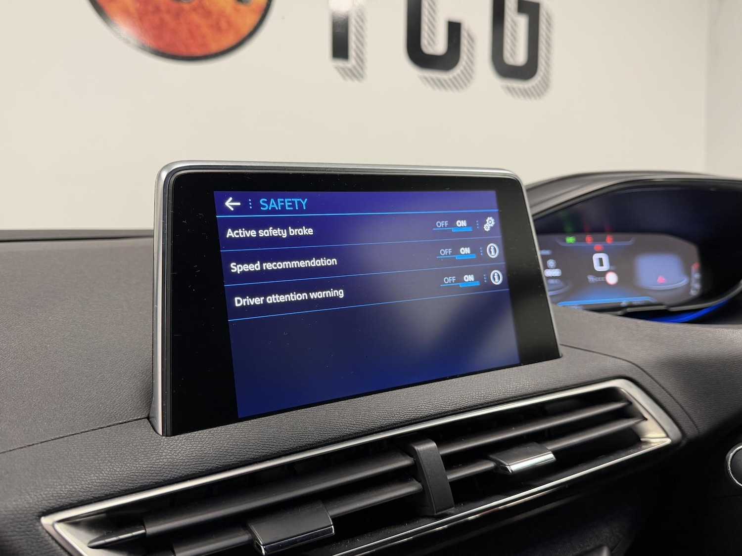 Used Peugeot 5008 2018 for sale - 77237251: Photo 28