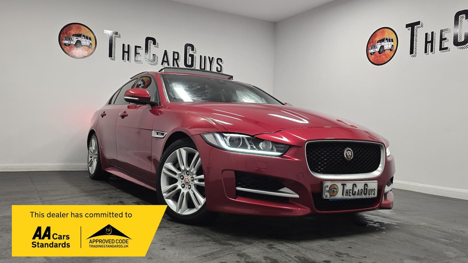 Used Jaguar XE 2015 for sale - 77137870: Photo 1