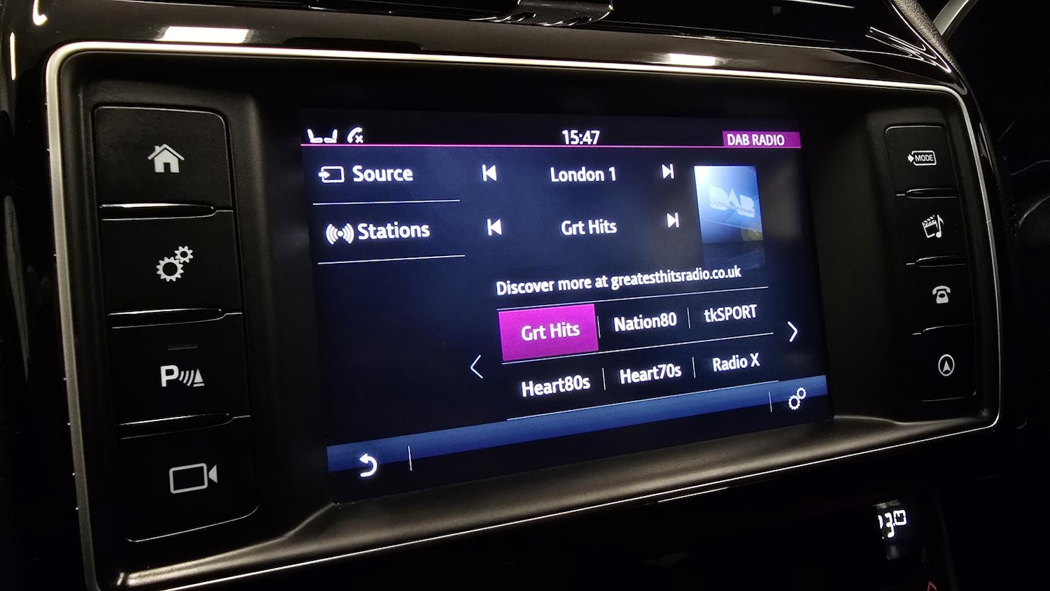 Used Jaguar XE 2015 for sale - 77137870: Photo 27