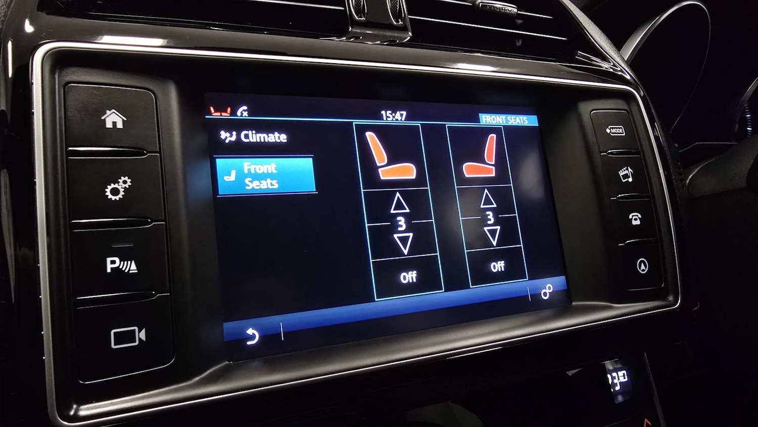 Used Jaguar XE 2015 for sale - 77137870: Photo 28