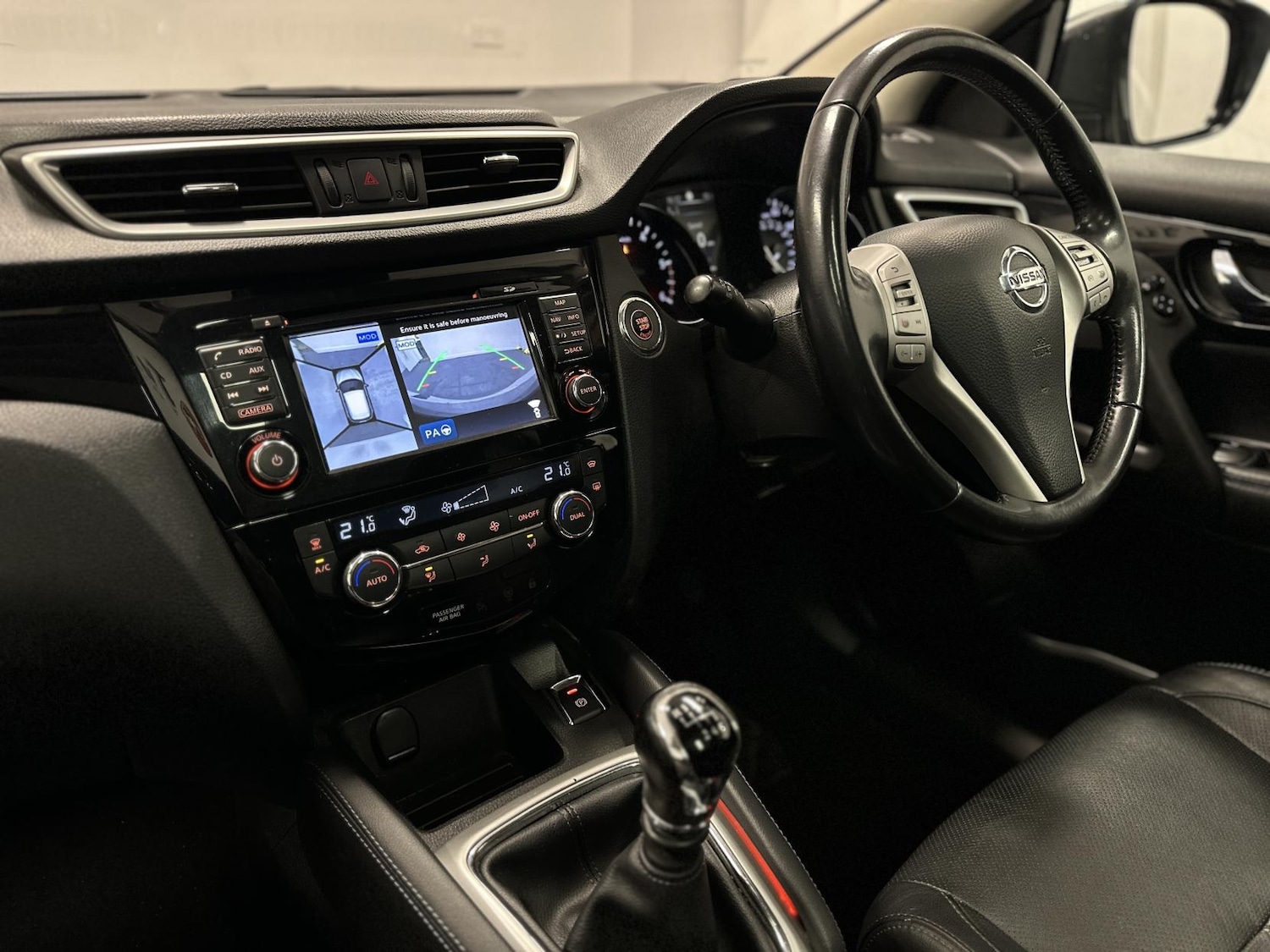 Used Nissan Qashqai 2017 for sale - 77109968: Photo 2