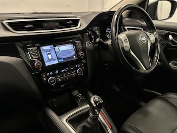 Used Nissan Qashqai 2017 for sale - 77109968: Photo