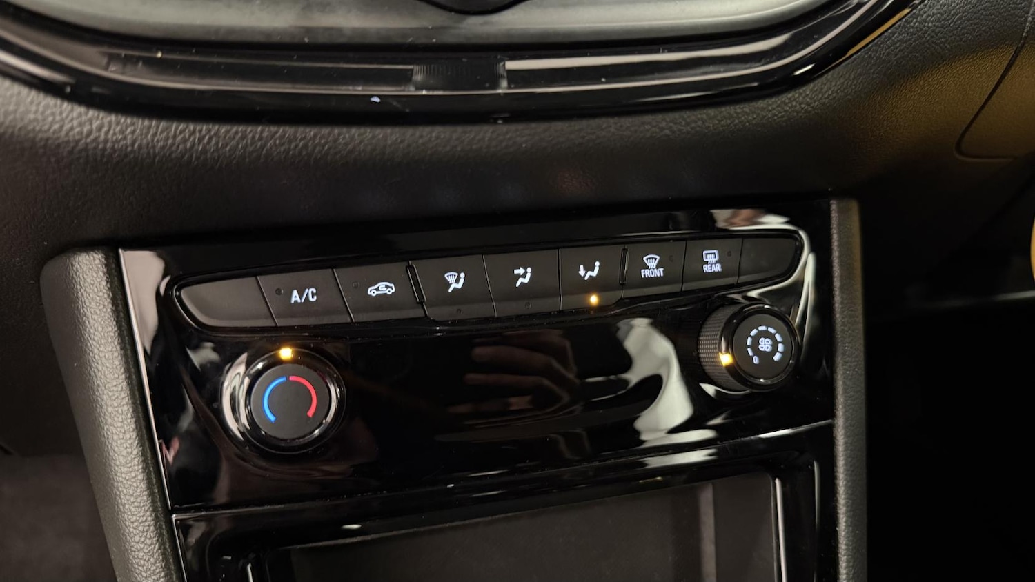 Used Vauxhall Astra 2018 for sale - 77170707: Photo 29