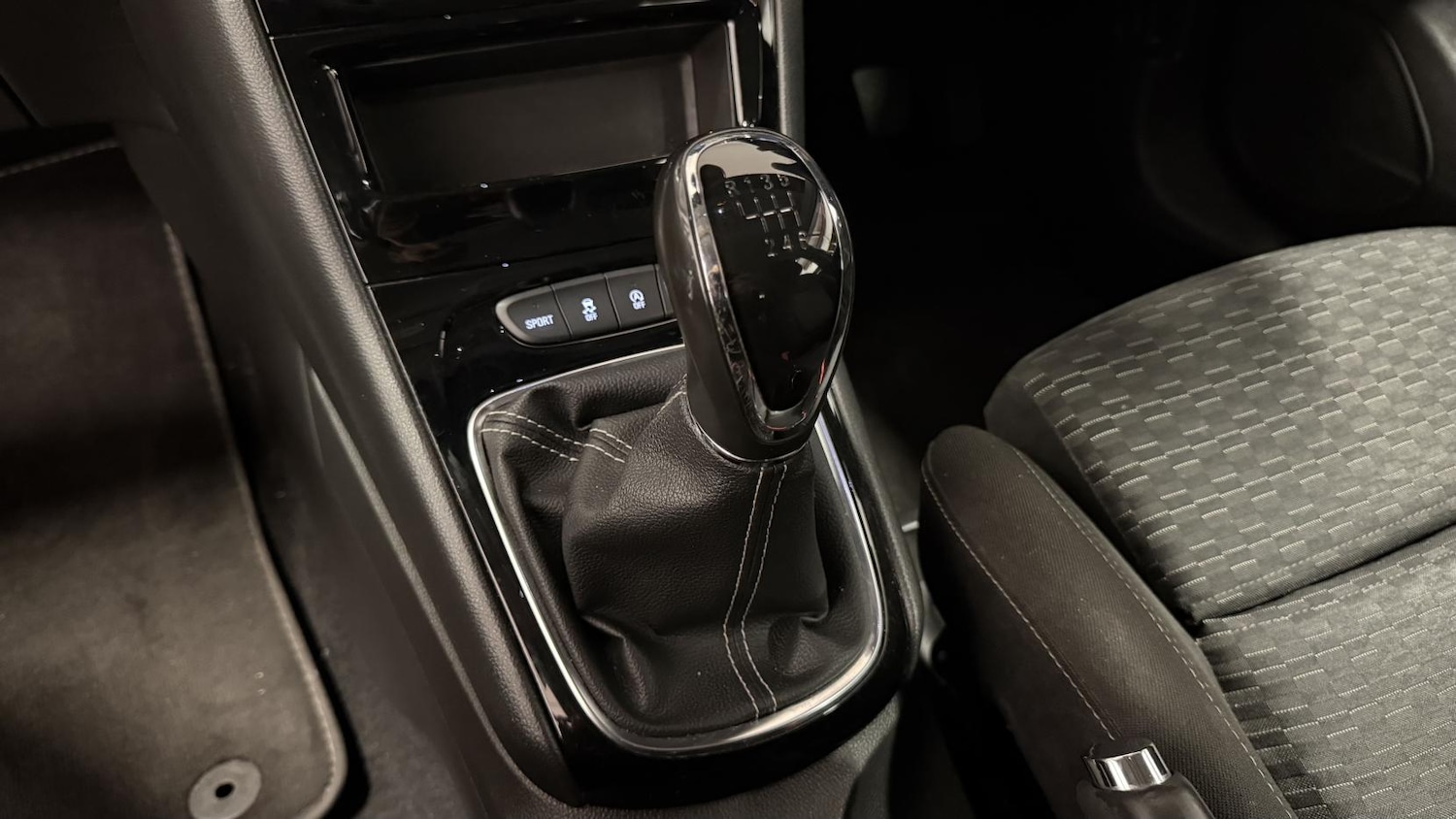 Used Vauxhall Astra 2018 for sale - 77170707: Photo 31