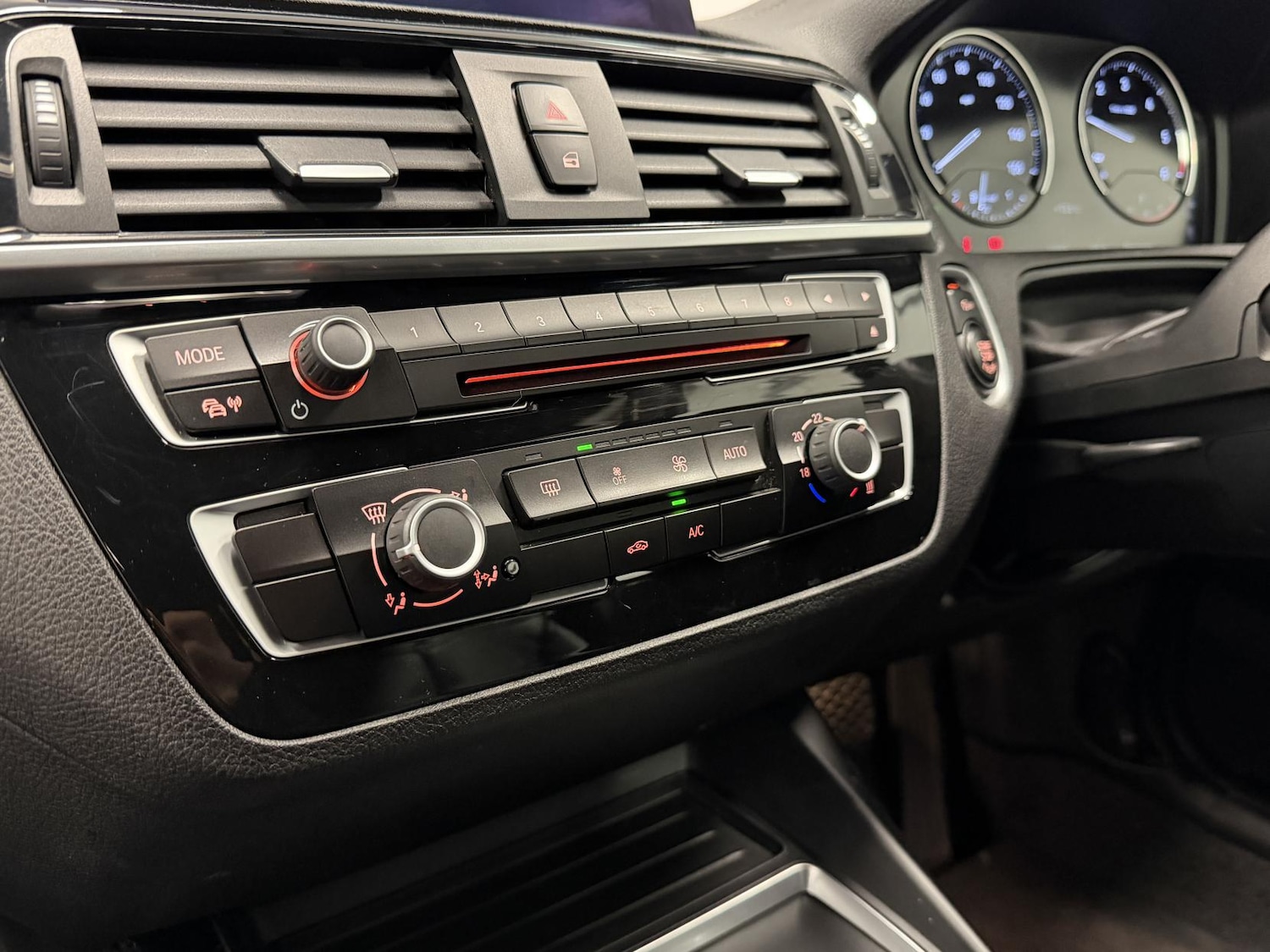 Used BMW 1 Series 2018 for sale - 77918186: Photo 16