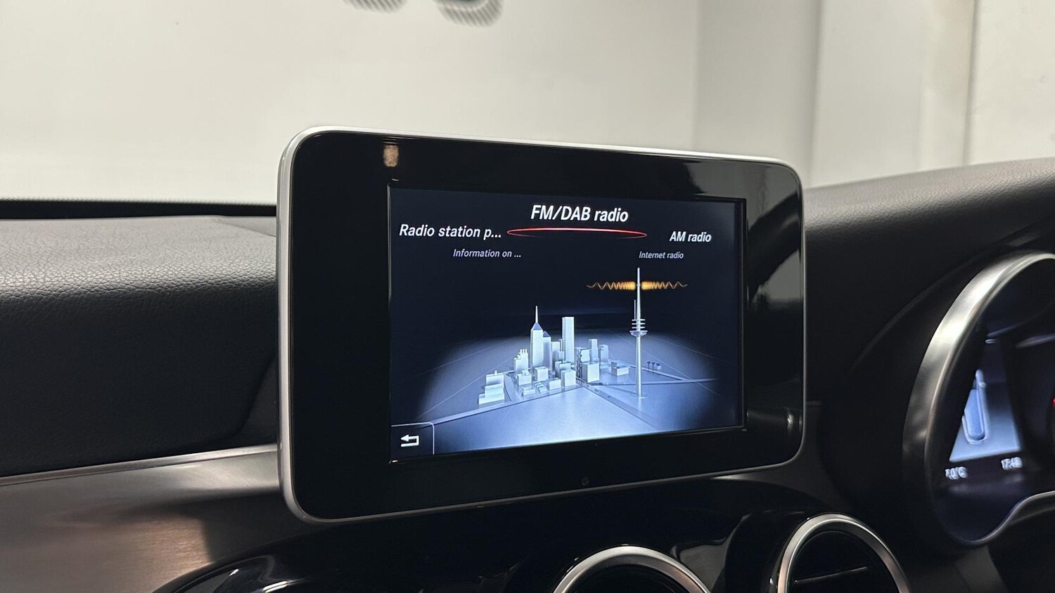 Used Mercedes-Benz C Class 2017 for sale - 77573134: Photo 28